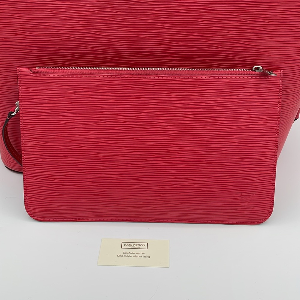 Authentic Louis Vuitton Neverfull Tote in Epi Leather - Picture 10 of 17